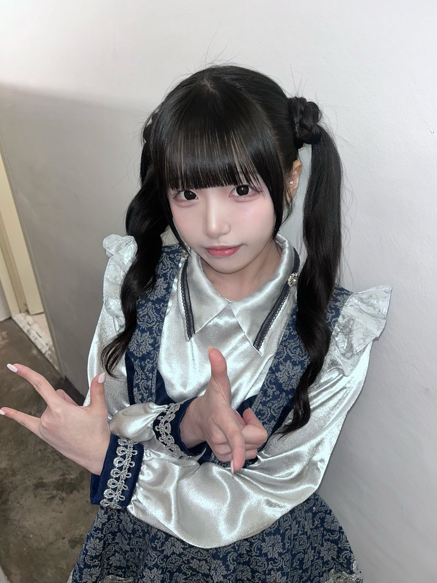 solanin_ruby's tweet image. 250120 아틀리에페스

츠키니 카왓데~~~ 오시오키용🌙 냐하하 오랜만에 구(오)리복을 입어보았습니다...리본의 행방을 물어보신 분들이 많앗고 또 궁금하실 거 같아서...그냥 집에 놔두고 왔어요!!😭😭 엉엉 얼마 남지 않은 구오리복의 기회인데...아수워용... 또 한 번 기회가 잇으면 좋겟다... 이제…