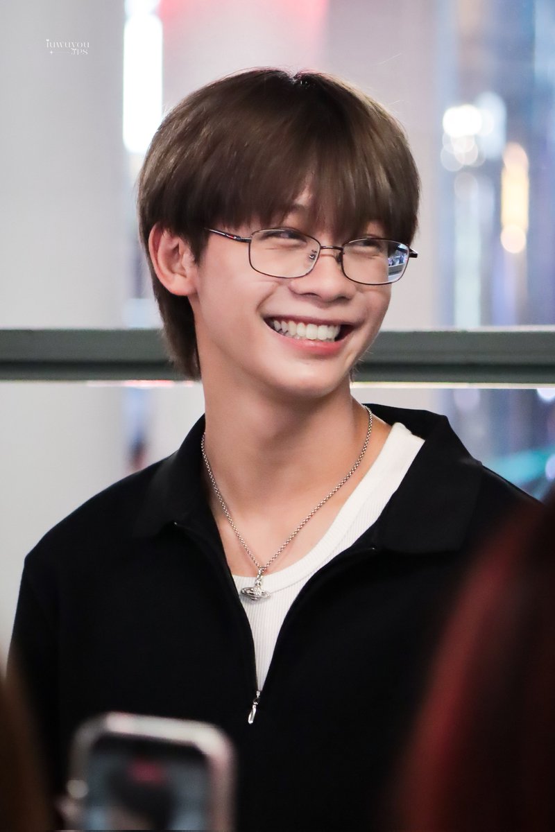 iuwuyoujps's tweet image. (20260120) ♡
DICE SWIPE UP x FLEX TALK

น่ารักจางงงงง หายป่วยไวๆนะคับน้อง🫳🏻🦦💘
—
#OTTOsippavitch #DICE_SONRAY
#Flex1045xDICE_SWIPEUP
#DICE_SWIPEUP_PRESSTOUR