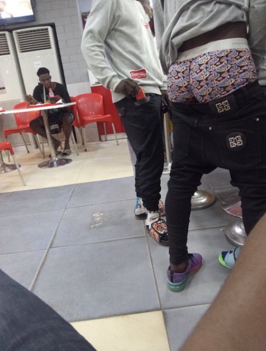 ambuikem's tweet image. Who still does this in 2026 ??