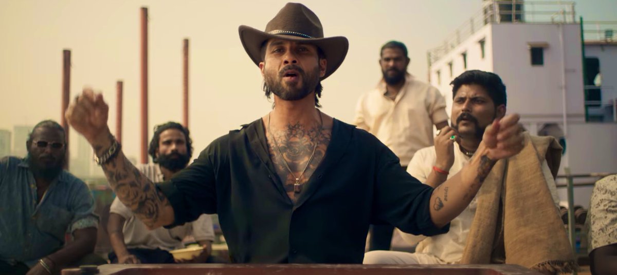 #ShahidKapoor is that one student in every class whom is talented, sincere, always giving his 100 percent. The work is brilliant, the effort unquestionable. Box office may not always agree, but our hearts do. And that’s why we all keep rooting for him. #ORomeo