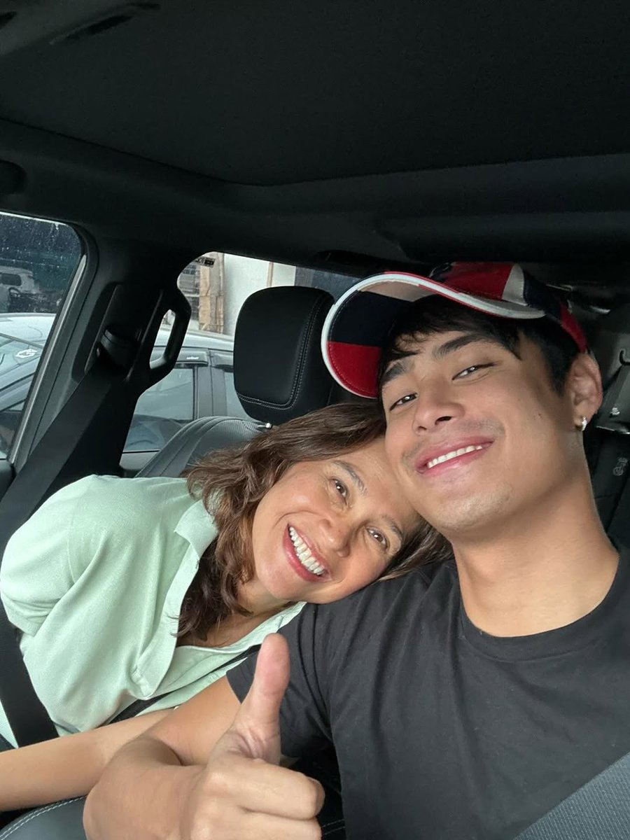 DonBelleOFC's tweet photo. IG | @donnypangilinan spotted on Ms. @.mommymaricel's post! 

"Anuba?! Yung episode tonight naman oh. Ayaw magbigay ng spoiler kahit naka date ko 😜" 

#DonnyPangilinan | #ROJA 
#DonBelle | #DONBELLEmpire https://t.co/fFSOK5aApC