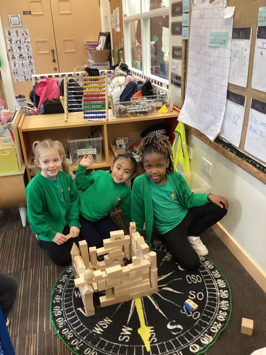 Miss Taylor tweet media