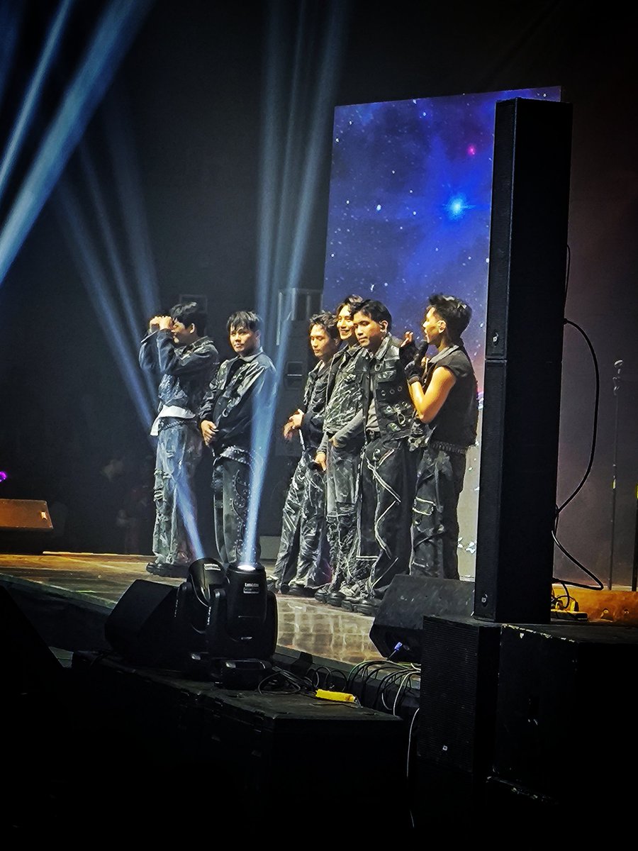 sinong may malinaw na pics nila i-edit ko para sa inyo naiinis na ko sa low qual pics ko walang kapost-post sa sobrang linaw 😭