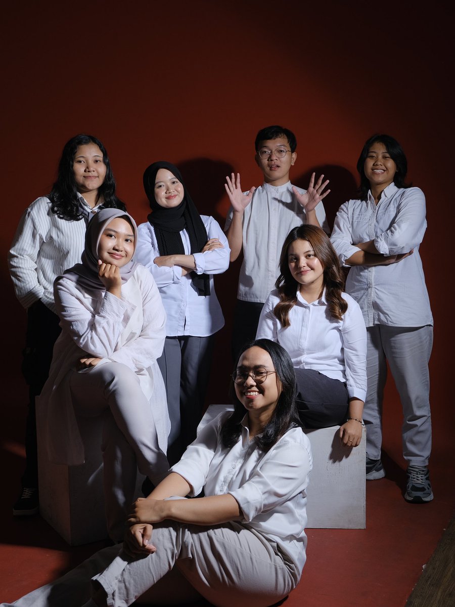 eehsiapaini's tweet photo. Pasukan Internship Cihuy 🍓 such a cool ketemu sama kalian … 🥺🫶🏻 https://t.co/w6eFMAl0Gb