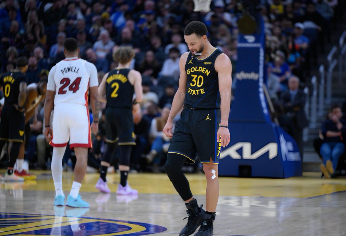 OneForSteph's tweet image. لابد من عقب المطاريش معواد
ولابد من عقب المواجع عوافي