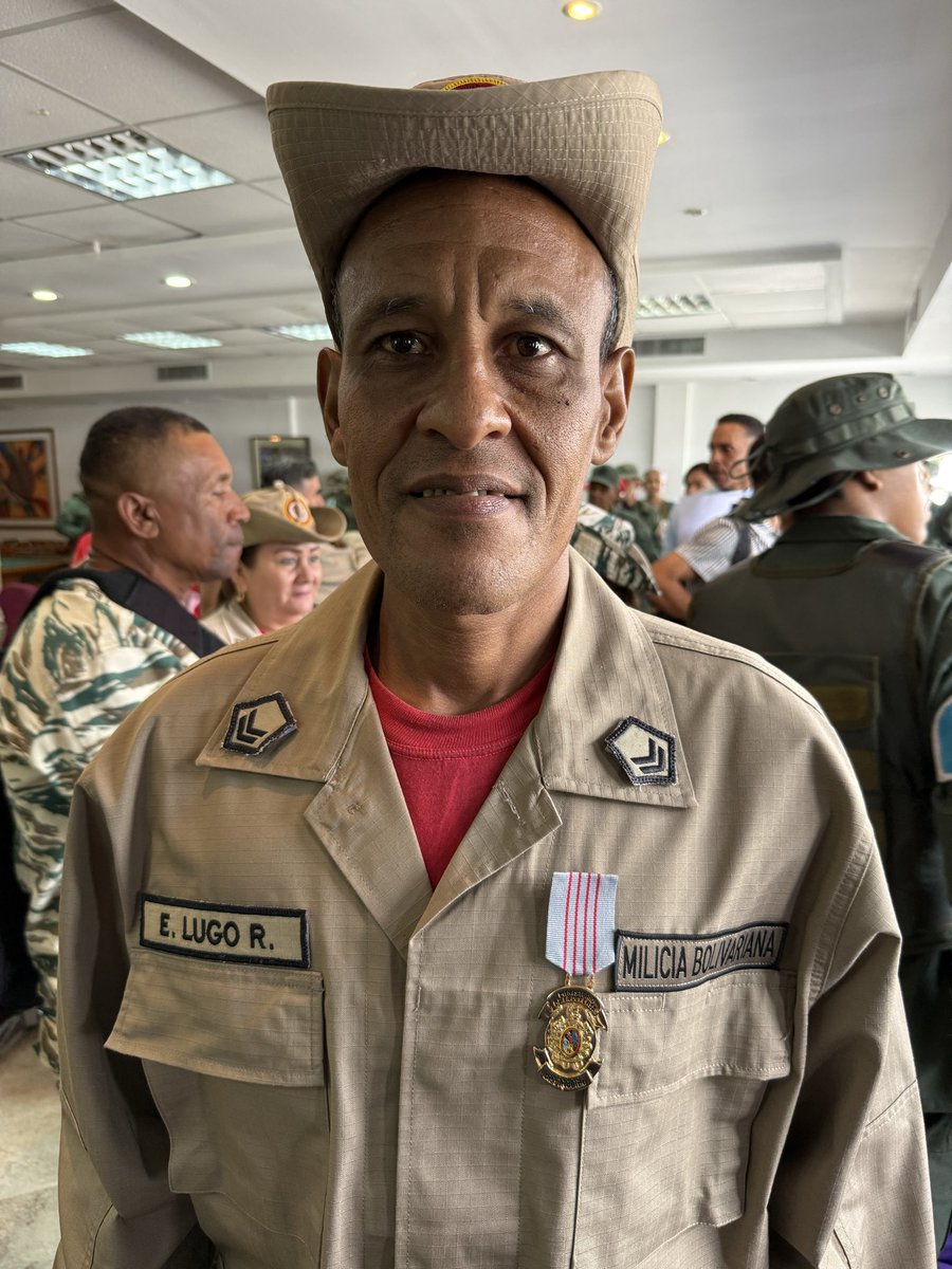 F_Gutierrezg's tweet photo. Realizamos acto de reconocimiento a los compañeros miembros de la Milicia Nacional Bolivariana que el pasado 3 de enero batallaron en contra de la bota extranjera https://t.co/iawAkZ6Dca