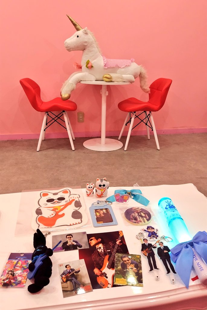 改めまして
桜井賢さま、お誕生日おめでとうございます✨🎁✨🎉🎂🎉✨🎁✨

まー様に恋して12年目。
今年も元気に無理なく推し活したいです。
無理なく会いに行けますように。

まー様はお酒を飲みすぎず歯が取れたりせずお体に気をつけて。
 #桜井賢誕生祭2026 
 #桜井賢
 #THEALFEE 
 #TAPITAPI富山