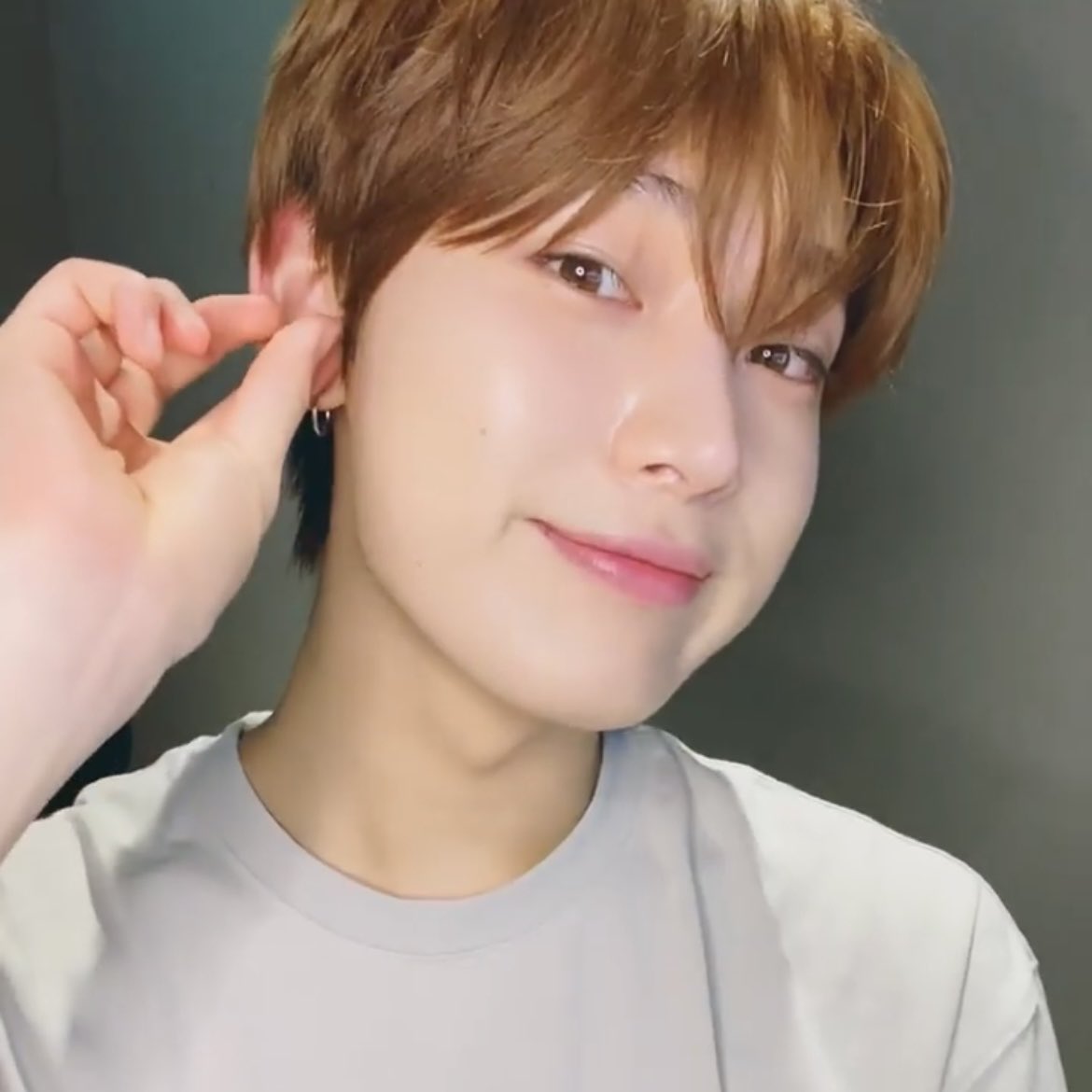 hee2apnee's tweet image. 내 마음을 담을 사랑해보다 더 큰 단어가 필요해