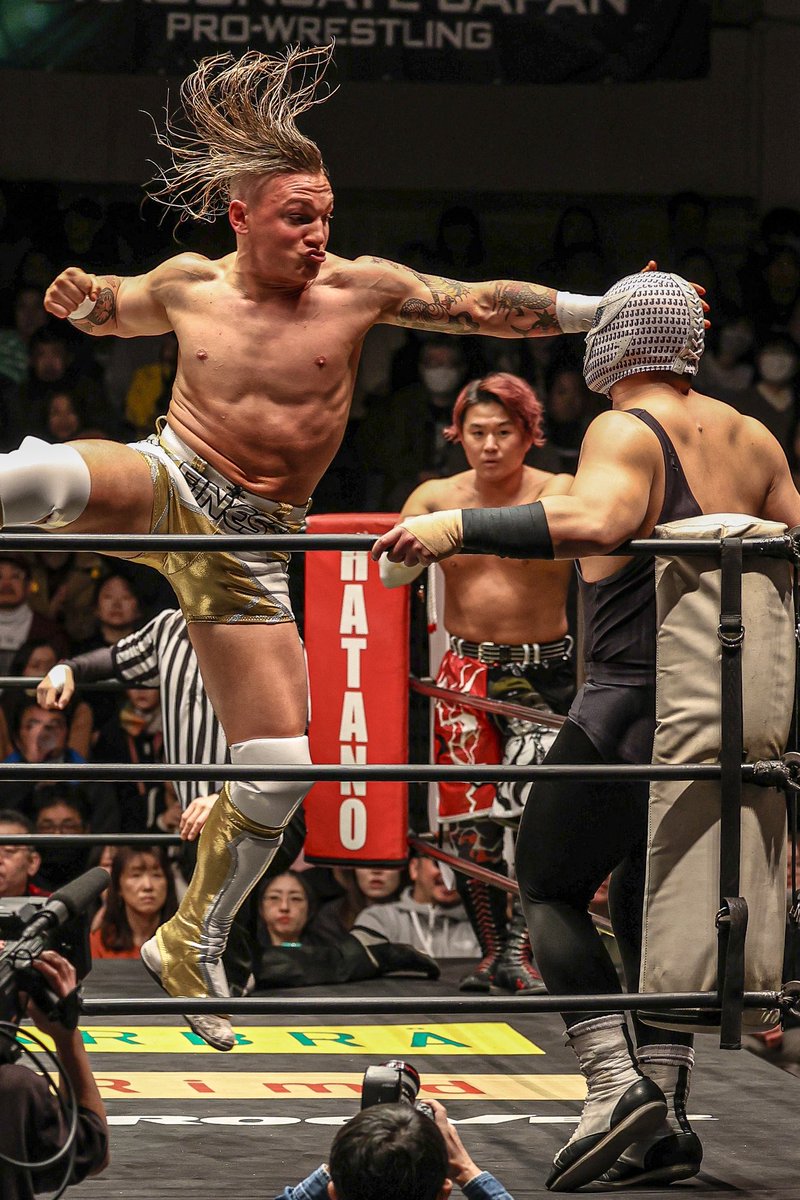 pw_mochi's tweet photo. 2026.1.18 後楽園ホール
DRAGON GATE
OPEN THE NEW YEAR GATE 2026
#dragongate
#マーカス・マザーズ
#Dcourage https://t.co/BIpIWO5Cyt