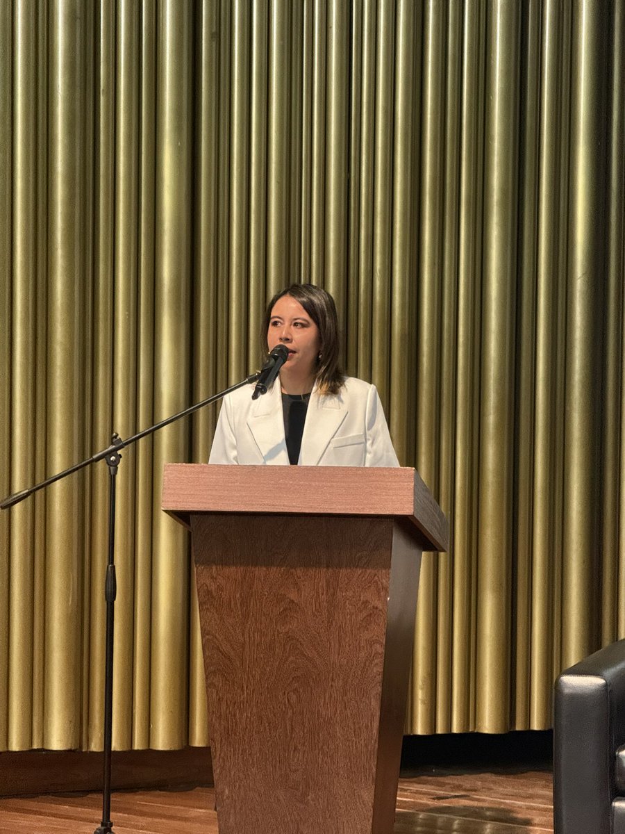 <a href="/CamiQasi/">Camila Cuasialpud T.</a> directora de Vivamos Humanos expresa “En los liderazgos del Catatumbo empezó el camino que como Vivamos Humanos hemos recorrido contra la degradación del conflicto.

Como dice el expresidente <a href="/ernestosamperp/">Ernesto Samper Pizano</a> : le perdimos el miedo a la guerra”.