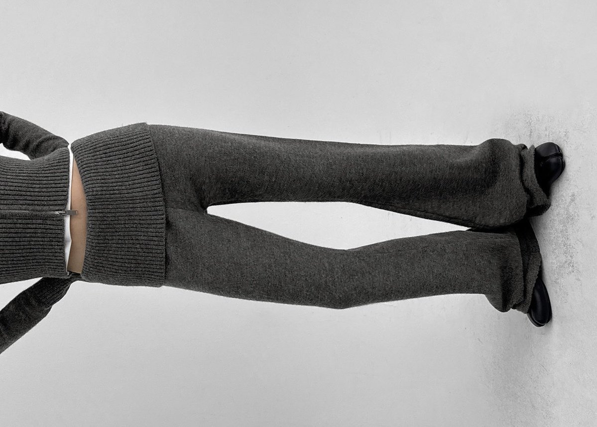 soreisord's tweet image. 부츠컷 밴딩팬츠

➀ s.zigzag.kr/413oDy8Pzo
➁ s.zigzag.kr/zTfKY9wTQx
➂ s.zigzag.kr/DFLaxxMOTd
➃ s.zigzag.kr/PJjntQV7GD