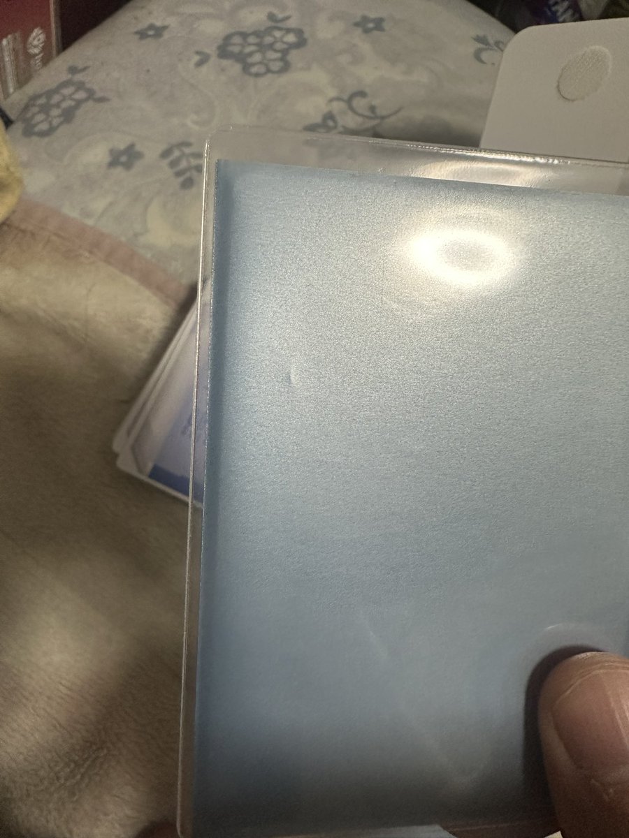 やっぱ安いスリーブはアカンな、、これはジャッジ言われそう