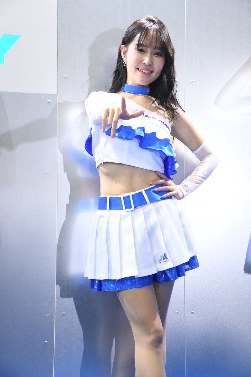 東京オートサロン
AUTOWAYブースの葉月杏さん <a href="/ann_HAZUKI/">葉月 杏🍃🌙ྀི</a> 
このオートサロンで撮りたかった1人📸
目線有りで撮れて良かった😃
撮影対応ありがとうございました🙇
#東京オートサロン2026
#葉月杏
#AUTOWAY