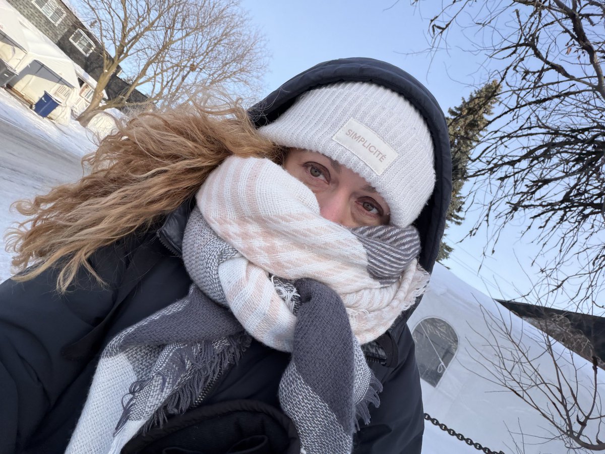 Para que después no digan que no me he quejado del frío 🥶 que sí que la mano se me congeló haciéndome el selfie -26 🇨🇦