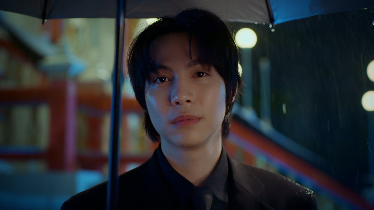 GMMTV's tweet image. มีคนคอยมองดูลิงซ์อยู่ตลอดเลยนะ 🫳🏻
#CatForCashEP1
@Firstkpp @myktnw