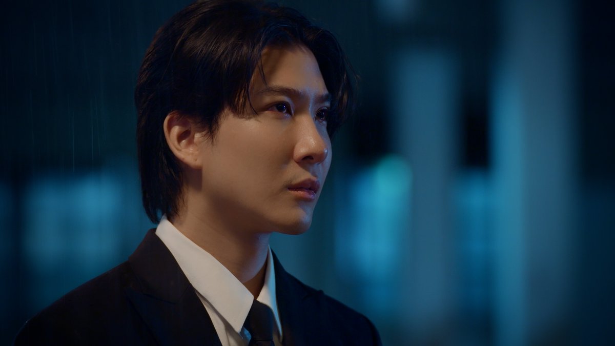 GMMTV's tweet image. มีคนคอยมองดูลิงซ์อยู่ตลอดเลยนะ 🫳🏻
#CatForCashEP1
@Firstkpp @myktnw