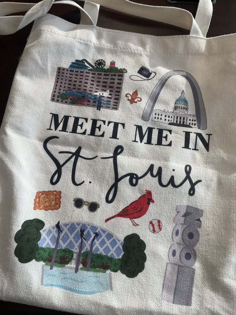 New semester, new tote #stlouis