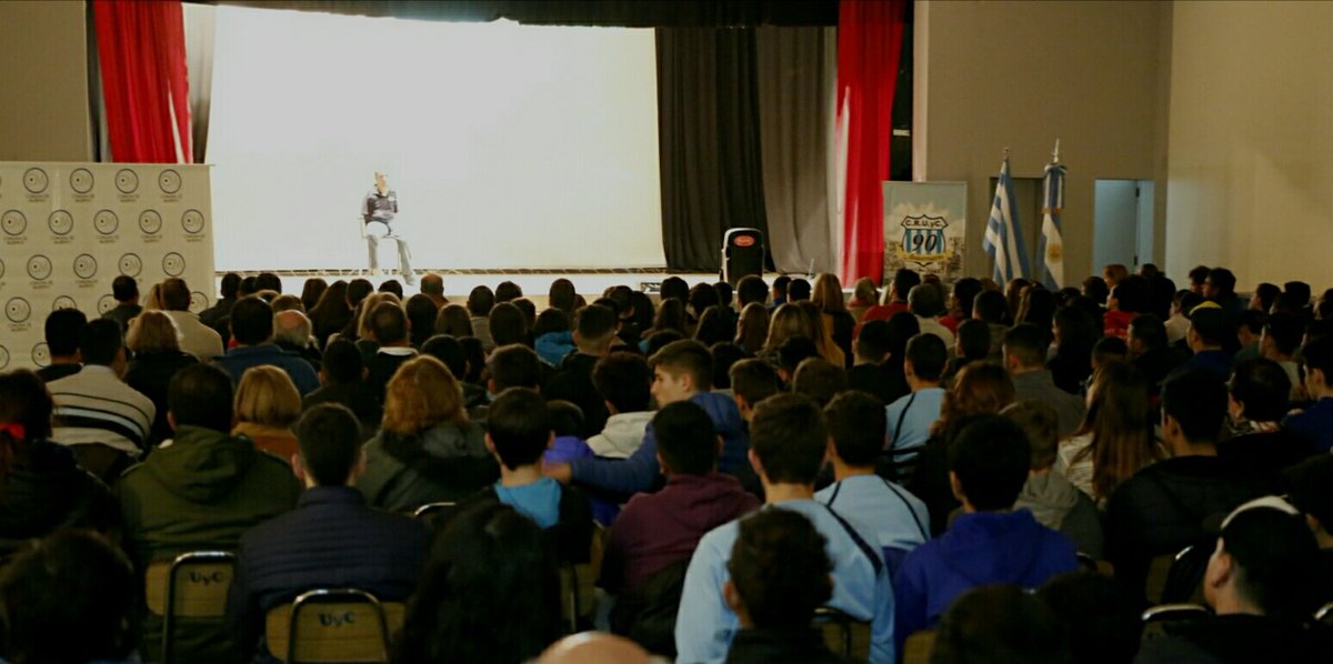 🐾 Se han cumplido siete años desde que tuvimos el inmenso honor de visitar la población argentina de #Murphy, cuna de una gran variedad de deportistas de elite, gracias al queridísimo <a href="/Tanopiersimone1/">Tanopiersimone</a>

🧙‍♂️ Más de un 10% de su población se dio cita en un abarrotado salón de actos