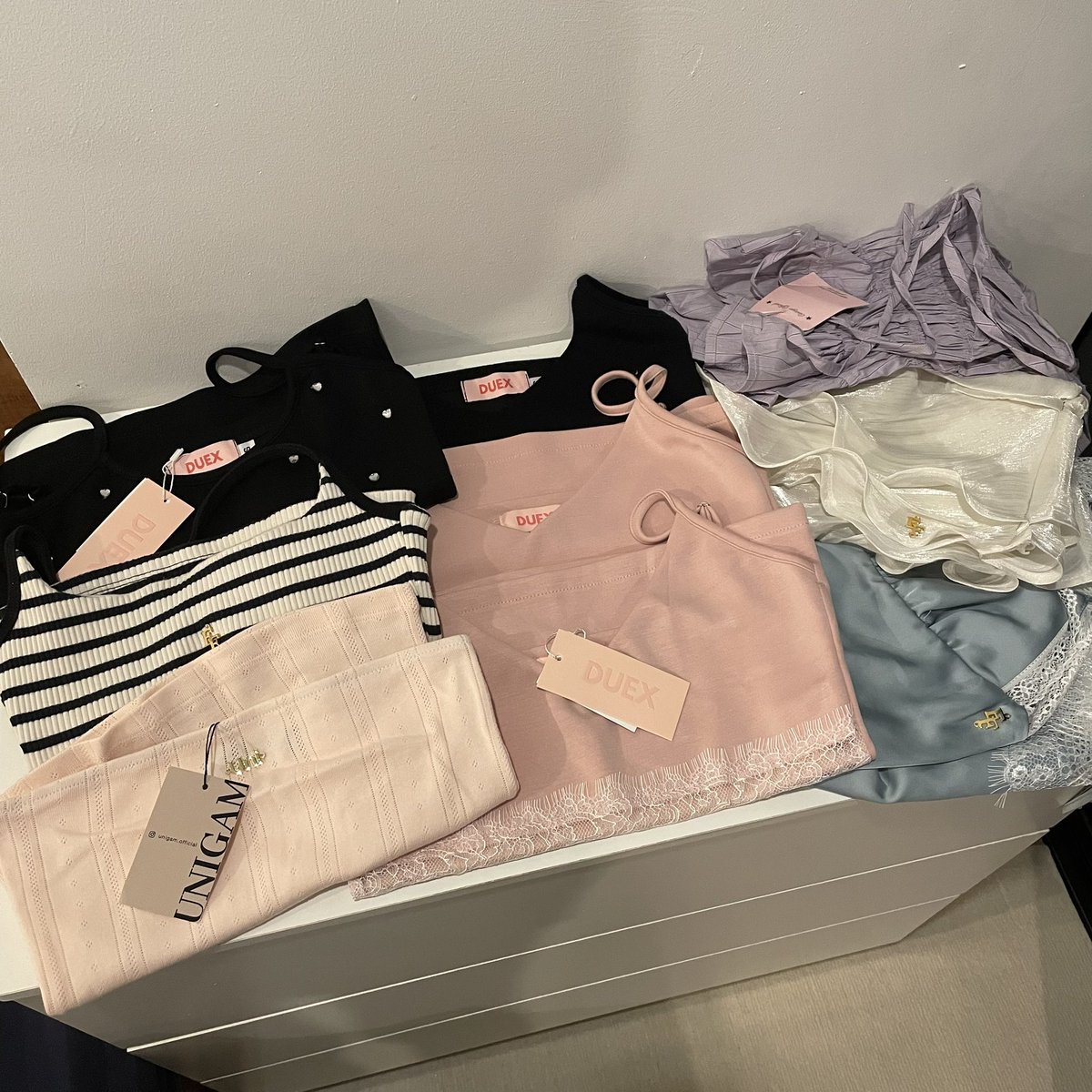 ieieprym's tweet image. พรีวิว🙌🏽  ฮู้ด cin str duex มีมากกว่าในรูป
ลงพรุ่งนี้ 19.00 (22/1/69) 🚘 shipping 45 รี+ฟอล ลด 10
ปักหมุดรอเรียกเลย

#ส่งต่อเสื้อผ้า #ส่งต่อกระเป๋ามือสอง #ส่งต่อเสื้อผ้ามือสอง #ส่งต่อเสื้อผ้ามือสองราคาถูก #ส่งต่อเสื้อผ้ามือสองสภาพดี #ส่งต่อเสื้อผ้าราคาถูก #โล้ะตู้ #ส่งต่อกระเป๋า