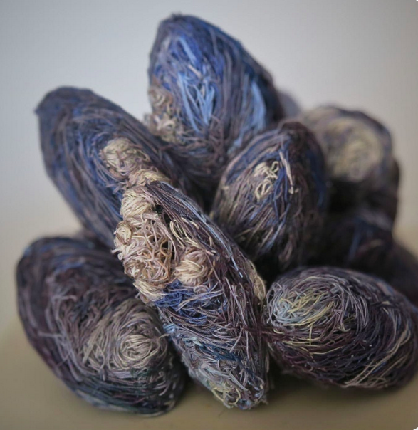 msabine900's tweet photo. #EmilyTull #Contemporary #British #TextileArt #ThreadPainting
Emily Tull
A CLUMP OF RAMSGATE MUSSELS, 2020
Hand embroidery sculpture. Vintage sequins, threads, ceramic tile https://t.co/aF0IDbH2jU