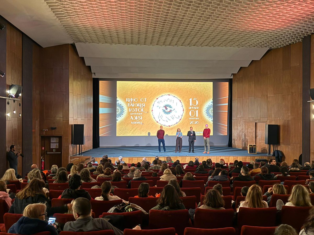 AzEmbBulgaria's tweet image. 20 Yanvar faciəsi Sofiyada keçirilən “MENAR” Beynəlxalq Film festivalında anılıb

azertag.az/xeber/20_yanva…