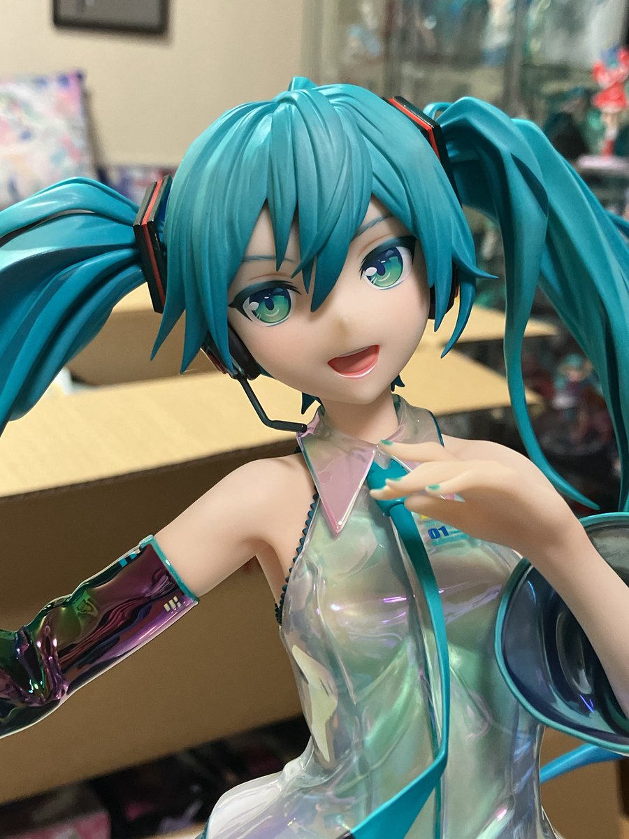 サイバーパンク義体初音ミク、ネオンとクロームが泣いているNIGHT CITY