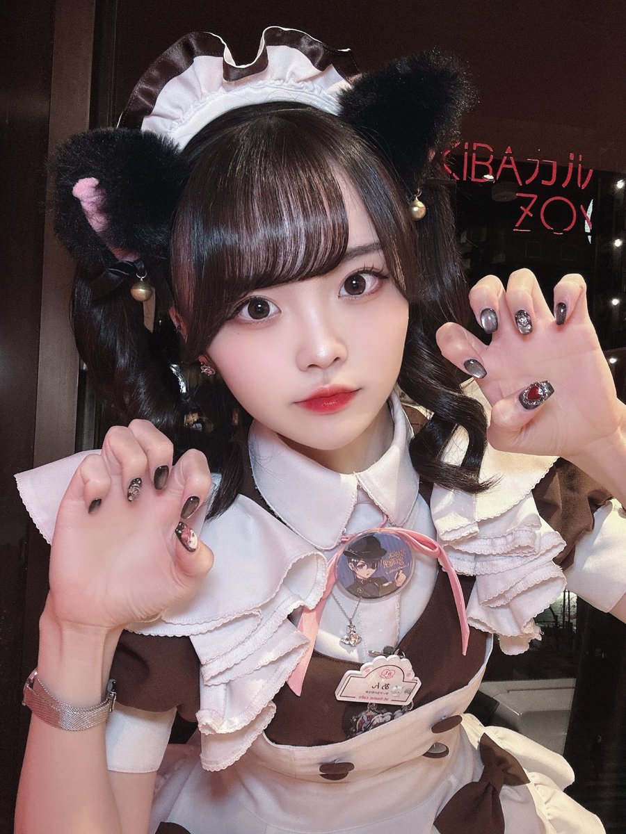 maid_ann's tweet photo. 🐈‍⬛⸒⸒⸒⸒🐾 https://t.co/3tMsoLeoU3