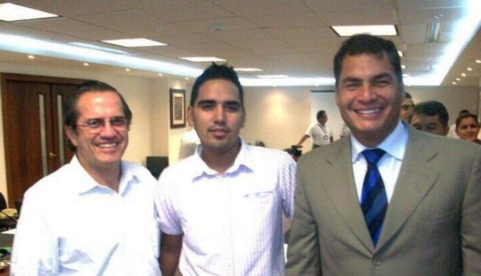 Polificcion tweet picture