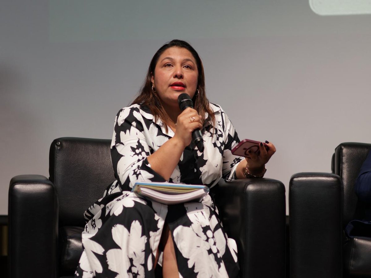 <a href="/MisionONUCol/">Misión de la ONU en Colombia</a> <a href="/DianaDefensora/">Diana Sánchez Lara</a> <a href="/CamiQasi/">Camila Cuasialpud T.</a> <a href="/ONUHumanRights/">ONU Derechos Humanos Colombia</a> <a href="/RegionesCP/">Regiones Consejería Presidencial</a> <a href="/ClaraLopezObre/">Clara López Obregón</a> <a href="/ConsejeriaDDHH/">Consejería DDHH 🇨🇴</a> <a href="/OlgaluQS/">MujerCatatumbera</a> <a href="/AscamcatOficia/">AscamcatOficial</a> <a href="/mindefensa/">Mindefensa</a> <a href="/OlgaluQS/">MujerCatatumbera</a> de la Mesa de Construcción de Paz del Catatumbo afirma que: "Hay un cambio cualitativo de la guerra, en la degradación profunda de la guerra se llama drones, el dron no solo vuela: mata, vigila e intimida".