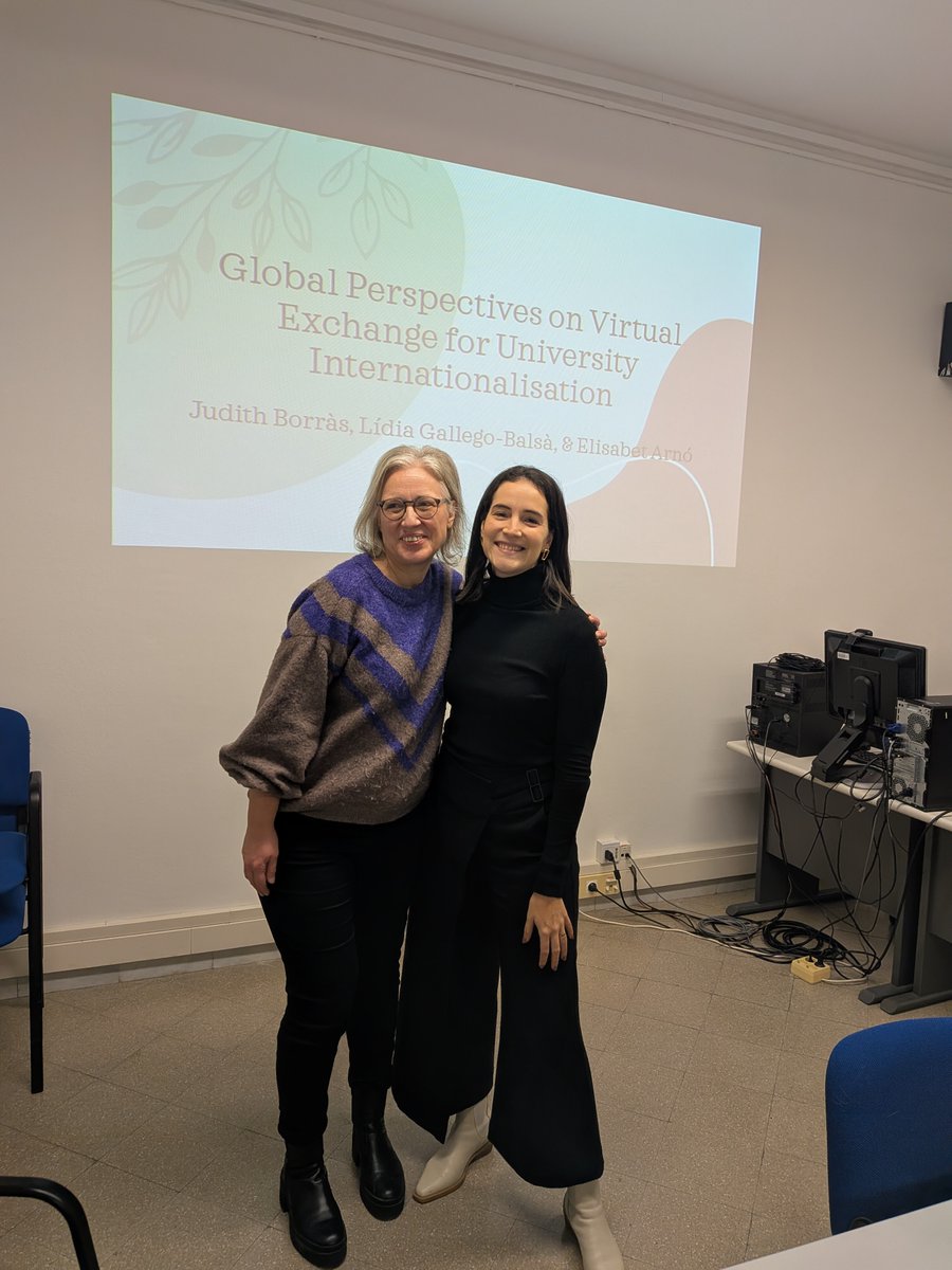 UdLCLA's tweet photo. Back together in January for the face-to-face #CLAminari 9 โจ The session explored #virtual_exchange in university #internationalisation ๐ and #innovative #immersive environments for developing #disciplinary_literacies in ESP ๐ A great way to start the year! ๐ https://t.co/CMtQSGkrUG
