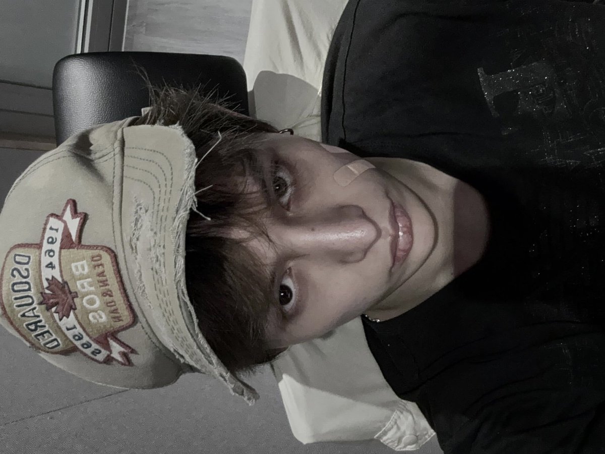 jamesnmoons's tweet image. everything started with that filter