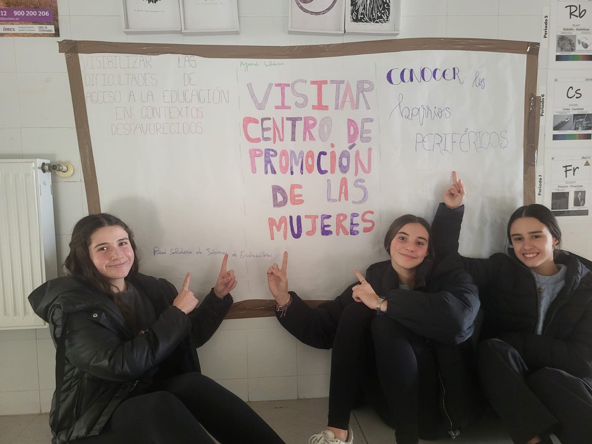 Ya tenemos nuestro plan de trabajo para la agenda de la "Red Solidaria de Jóvenes (RSJ)", para este curso 2025-2026. 
La RSJ es un programa de participación juvenil que impulsa la ONG Entreculturas y en la que nuestro centro participa desde el curso pasado.