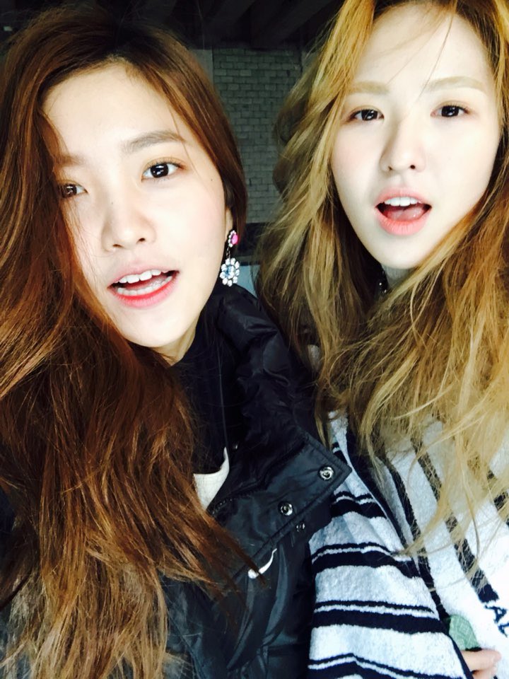 luvyrrv's tweet image. Wendy shared unreleased pictures of yeri on fromm! 

just love how the members always posted yeri throwback pictures like same we miss yeri too😭💜
#예리 #YERI #김예림 #KIMYERIM