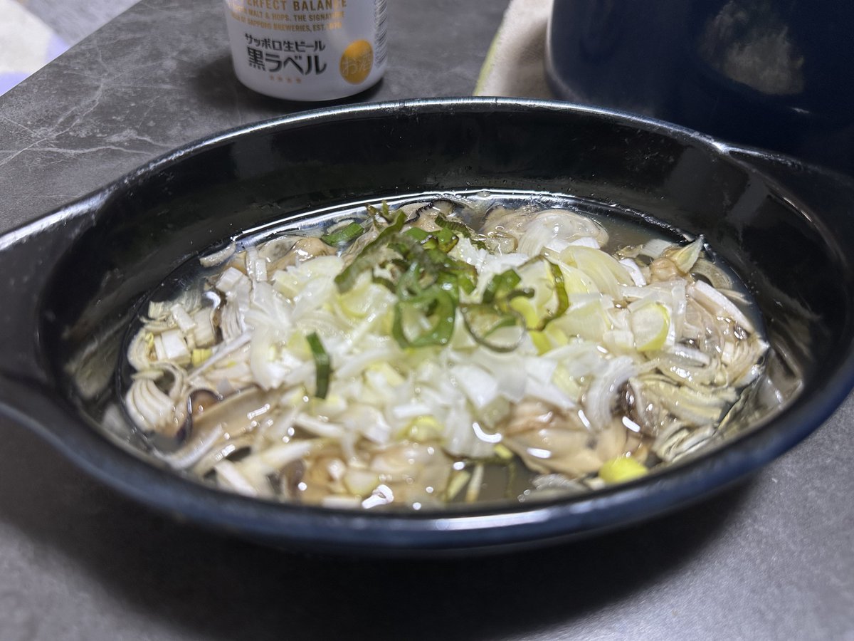 うちのお店のロードスター乗りのお客さんが 大好きな紹興酒蒸しと最近ハマってる水炊き😋