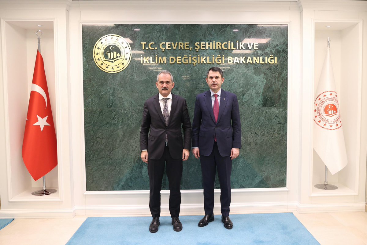 Çevre, Şehircilik ve İklim Değişikliği Bakanımız Sayın <a href="/murat_kurum/">Murat KURUM</a> ile bir araya gelerek belediyelerimizin ihtiyaçlarını değerlendirdik. Bu kapsamda belediyelerimizin beton yol yapımları için👇
✅ Ünye ilçemize 15 Milyon TL
✅ Fatsa ilçemize 10 Milyon TL
✅ Akkuş ilçemize 6