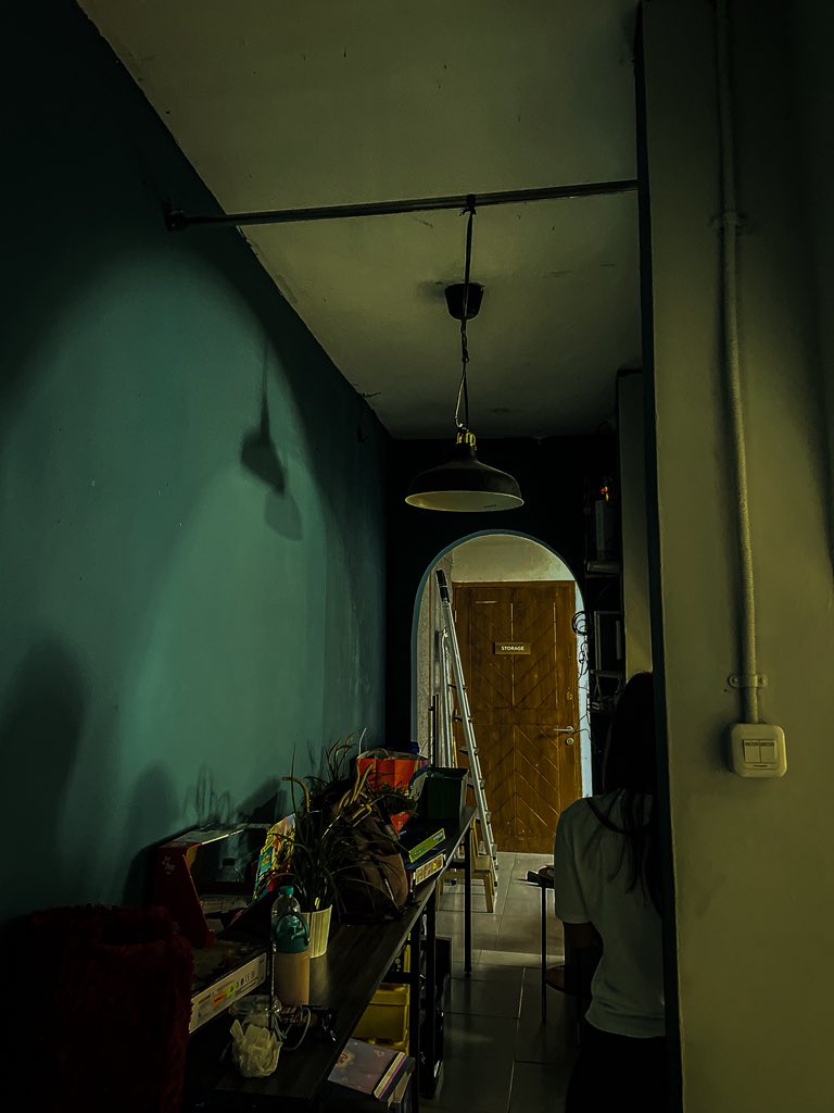 Infinitylimitls's tweet image. People write songs about girls like you