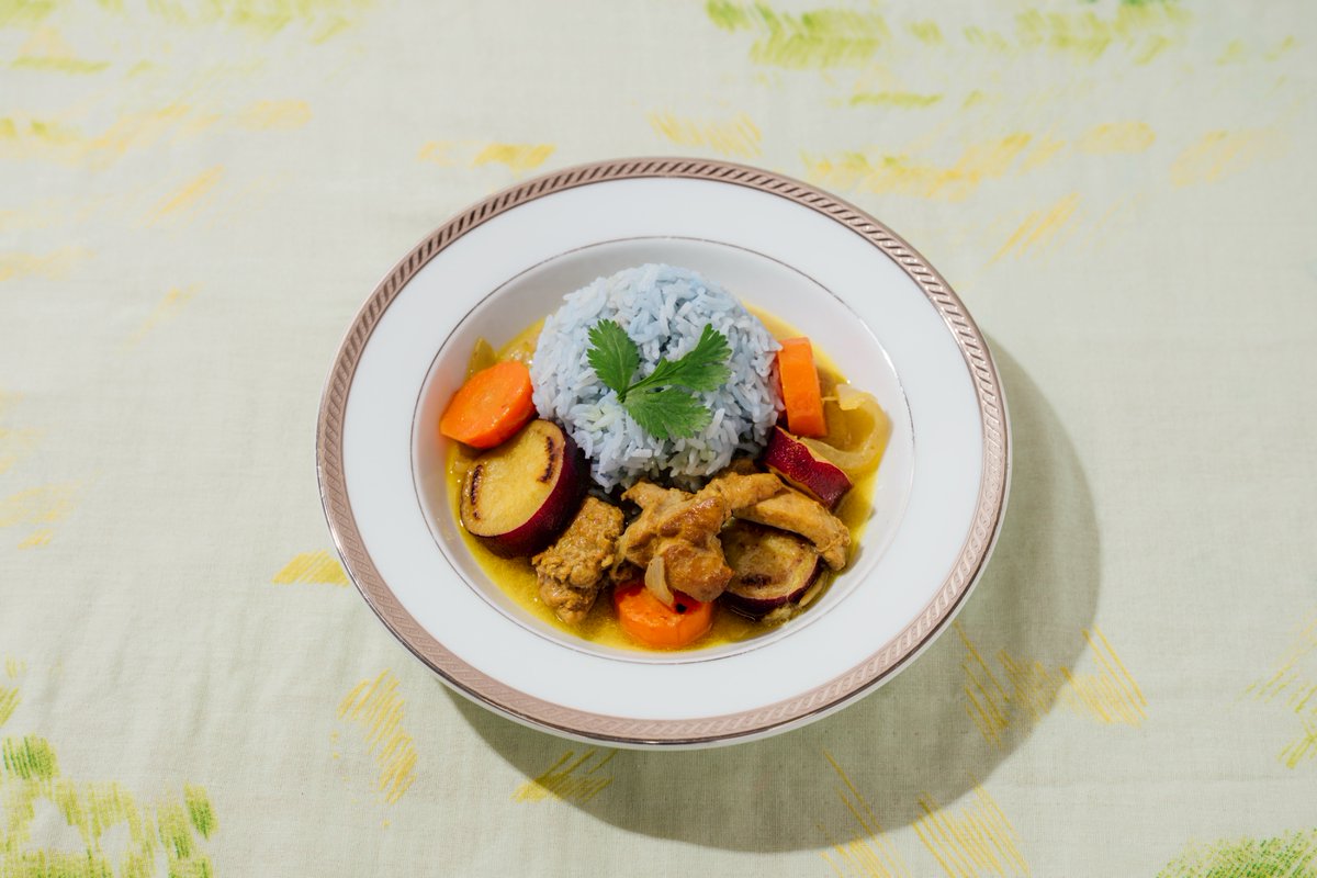 ON T'ADORE tweet media