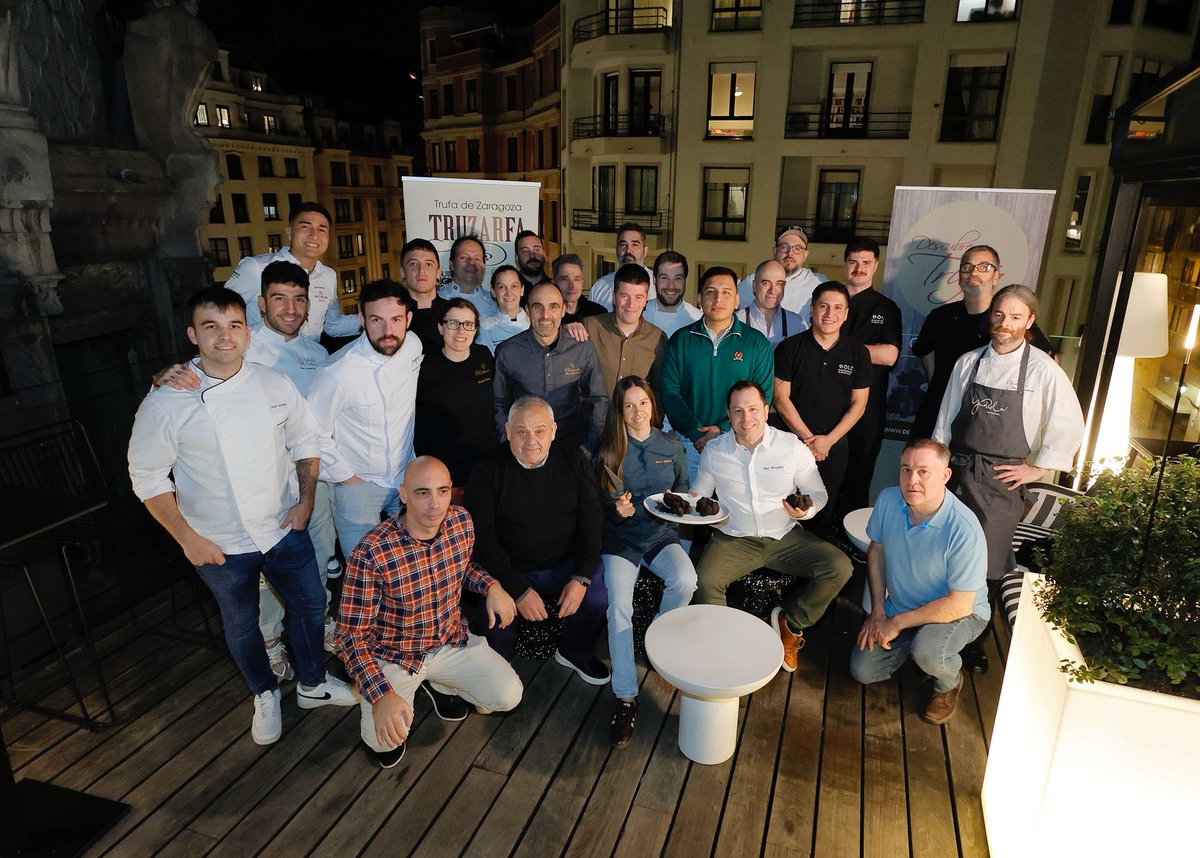 Truzarfa tweet media