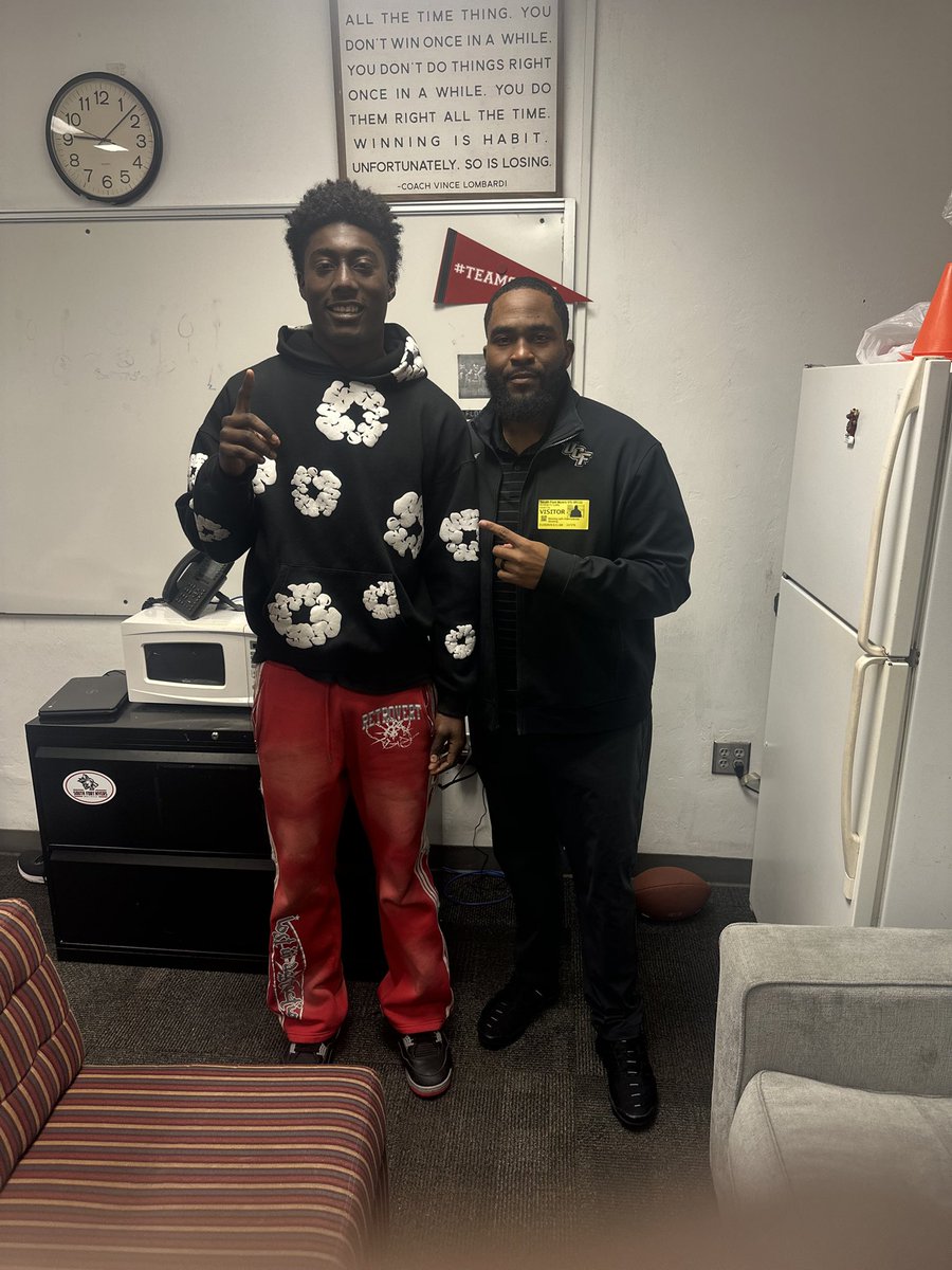 Jadell Carter 3⭐️ tweet media