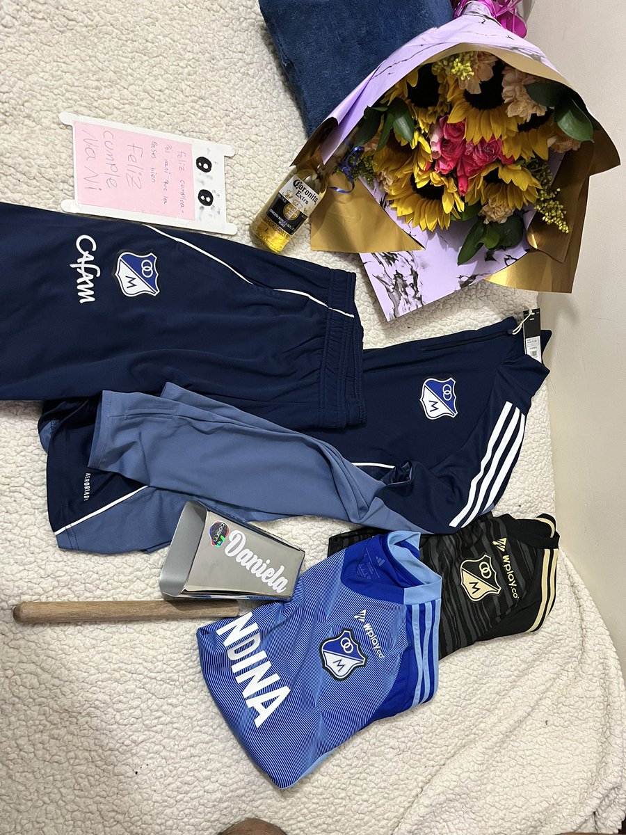 Danielaaa97_'s tweet image. Un cumpleaños bonito💙🥰