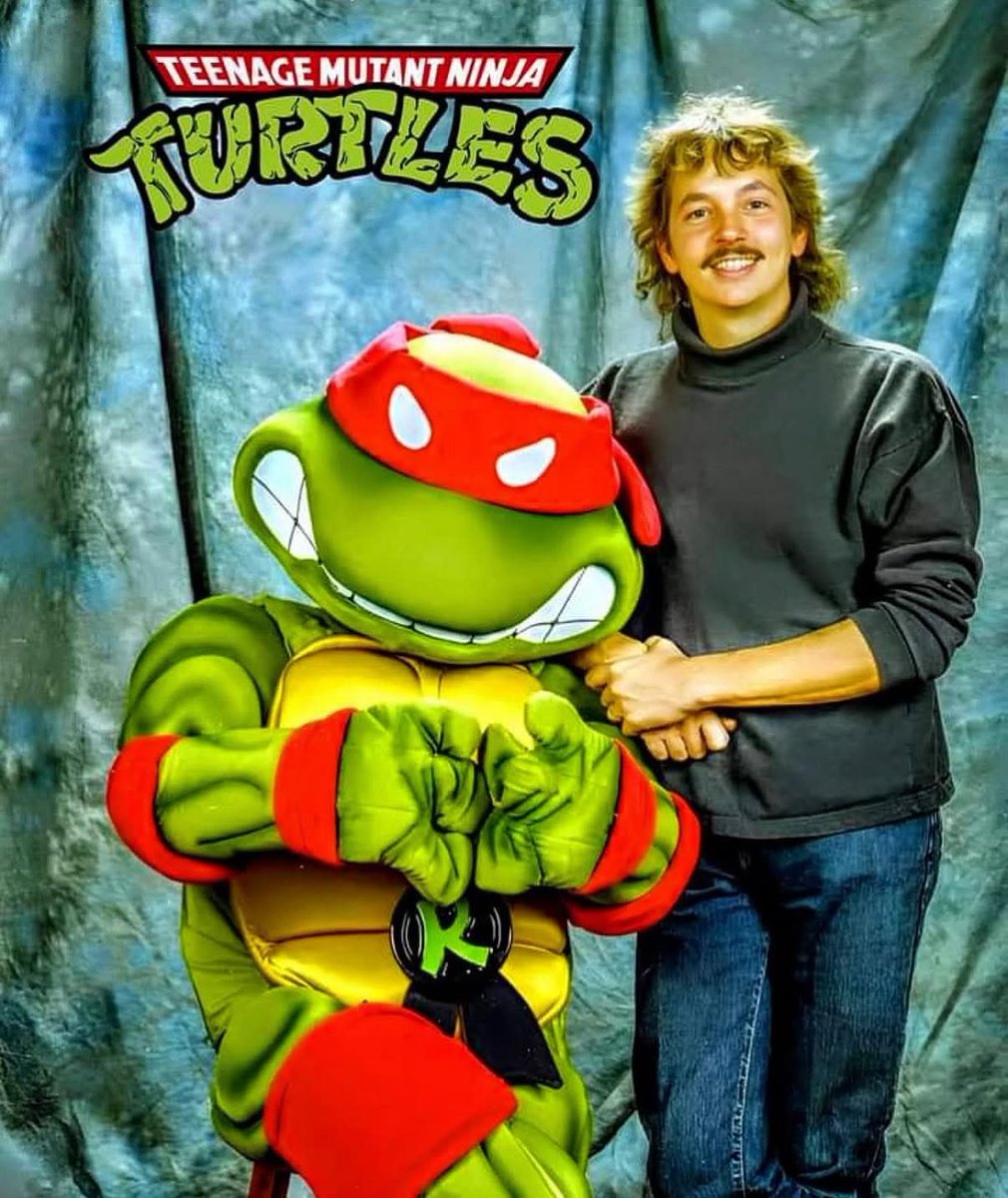 NinjaTurtleLair's tweet image. Raph and Kevin.