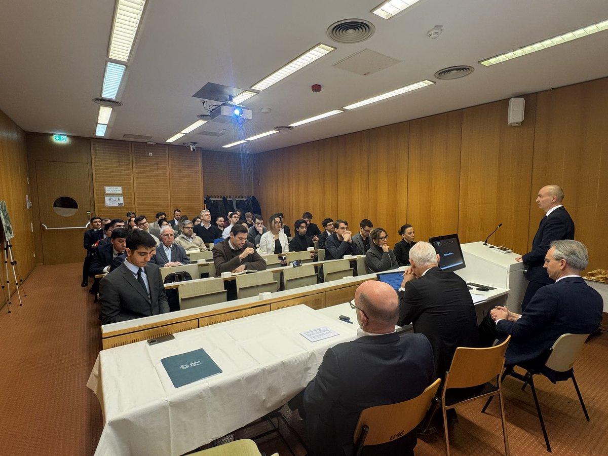 Sadigbayli's tweet image. As we mark today the 36th anniversary of what went down in history as “Black January”, when Baku and other cities of Azerbaijan were notoriously overrun by invading Soviet armed forces in January 1990, we had an insightful conversation at a roundtable with students and faculty at…