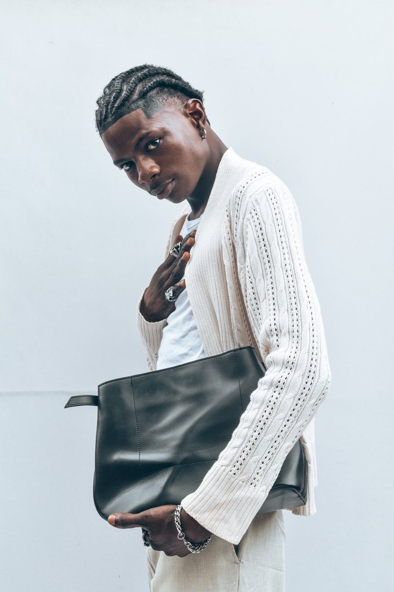 Bal RON d'or 🐐🎈⚽ tweet media