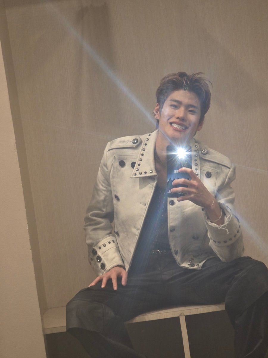 SoheeUpdates's tweet image. 260120 | #SOHEE Weverse Post ✨

“in manila 
this time too, your smiley face were beautiful, manila 😁
don’t forget our promise to meet again..”

#RIIZE #라이즈 #SOHEE #소희 #ソヒ