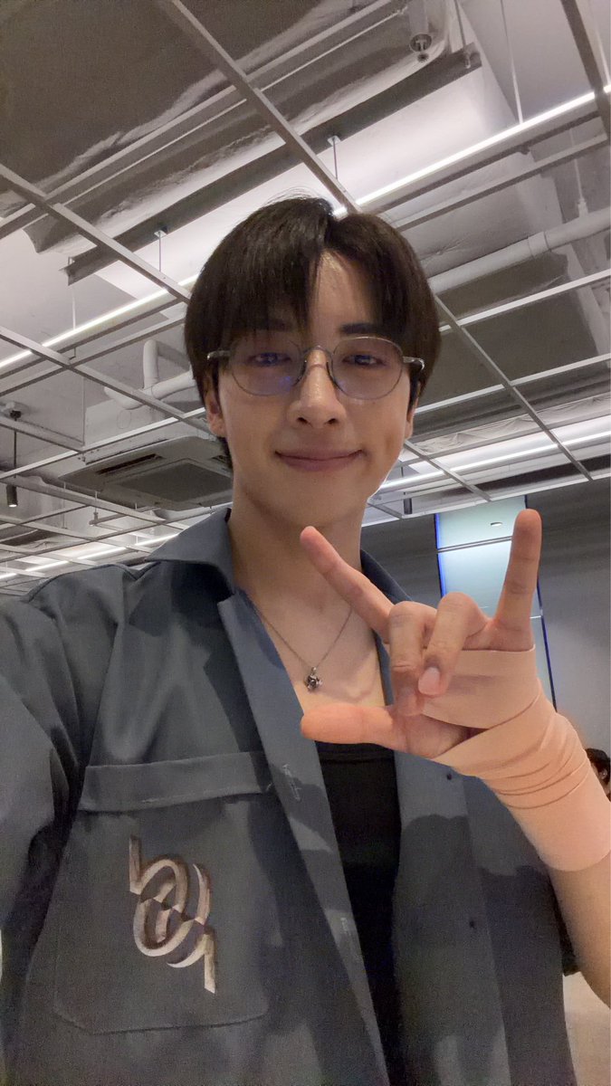 นิ้วล็อค 🤟🏻