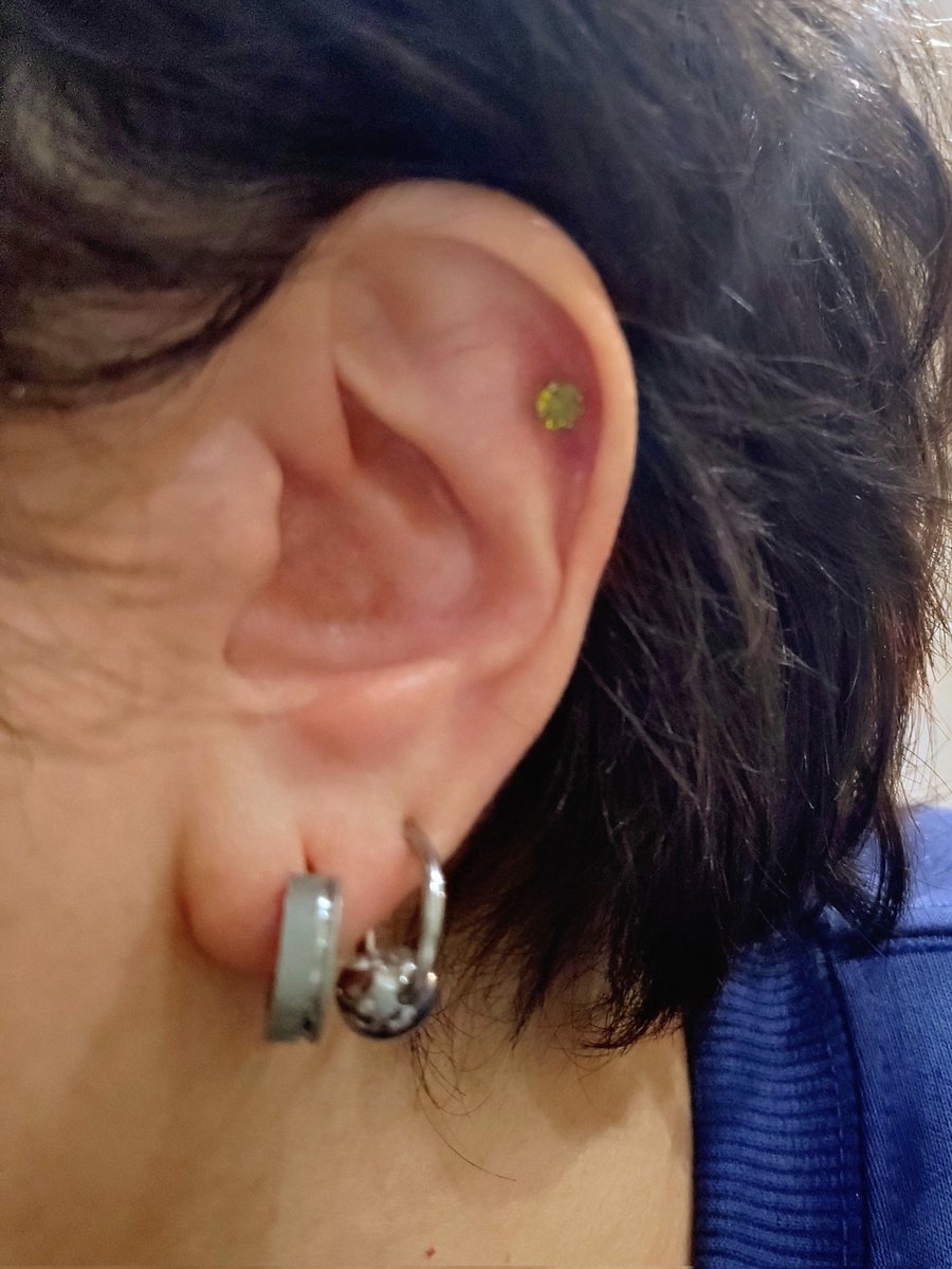 5か月過ぎたので付け替えてみた ペリドットは8月の誕生石