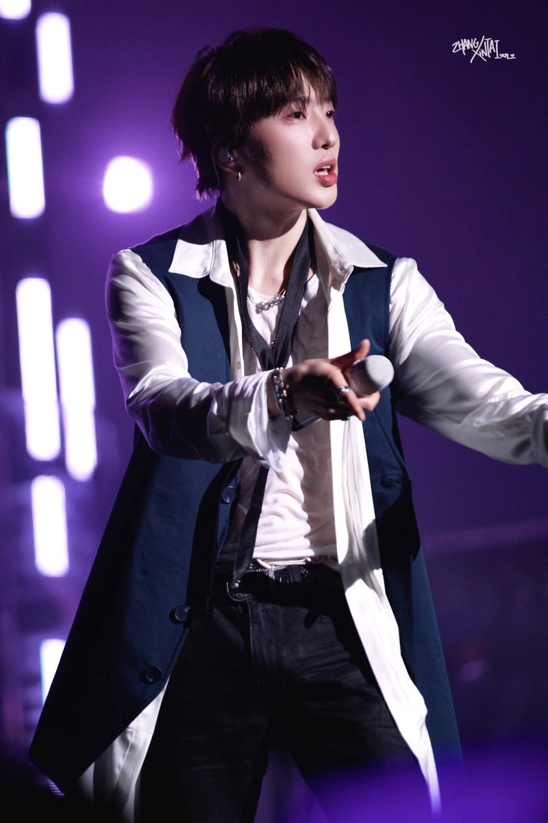 wanderlust_2411's tweet image. 생일 축하해🎂@official_yoon_ 

#StayWithLoveWithYoon
#버선발로맞이하는_강승윤생일
#강승윤 #YOON #KANGSEUNGYOON