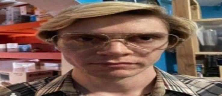 privsdohugo's tweet image. eu fingindo que não estou tendo flashbacks sexuais no trabalho