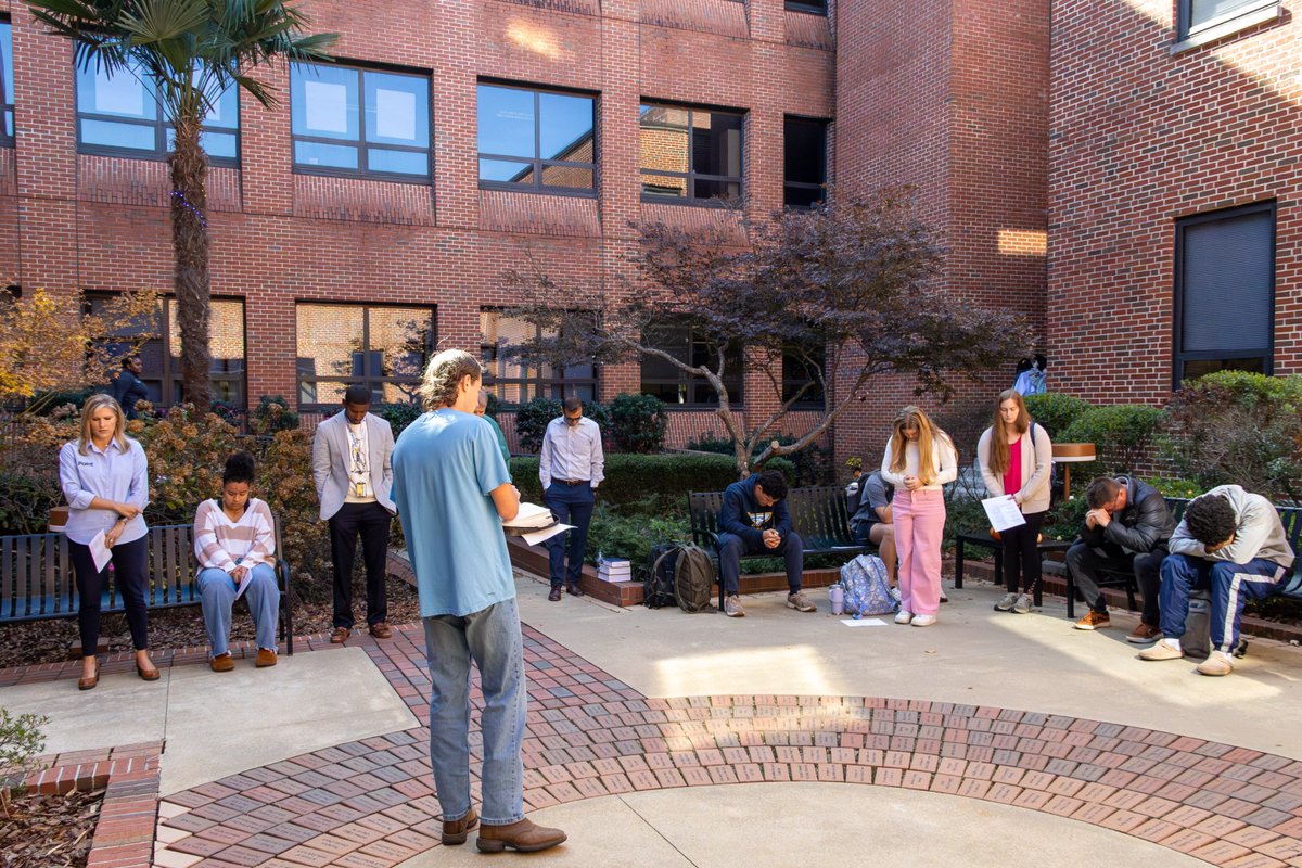 Point University tweet media