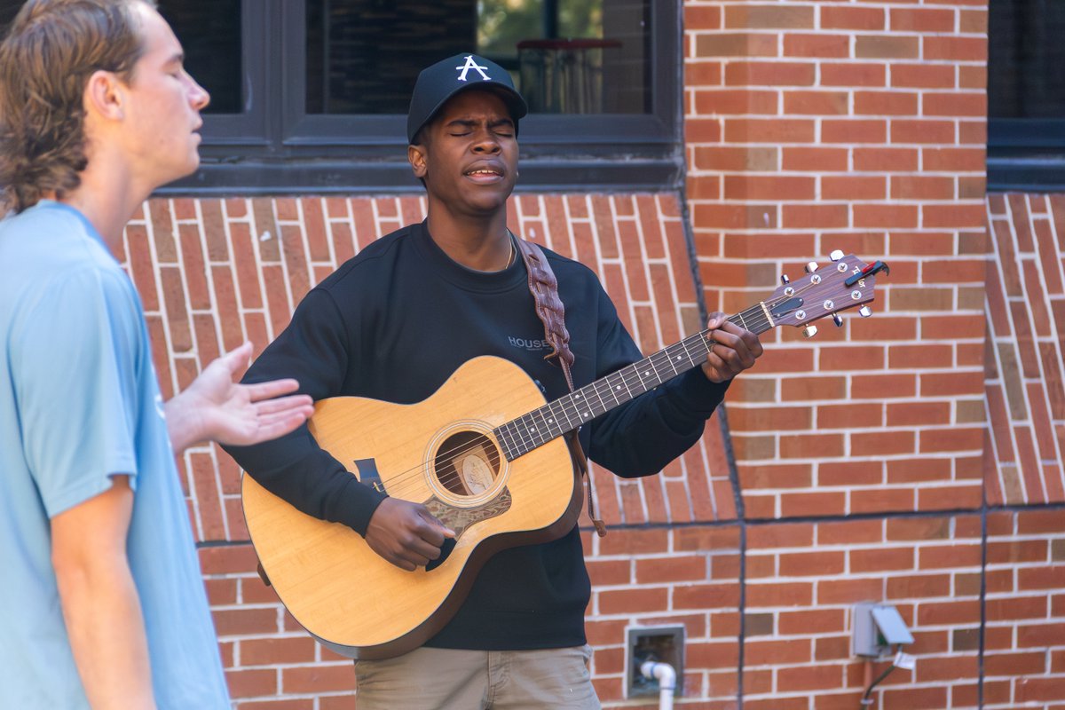 Point University tweet media